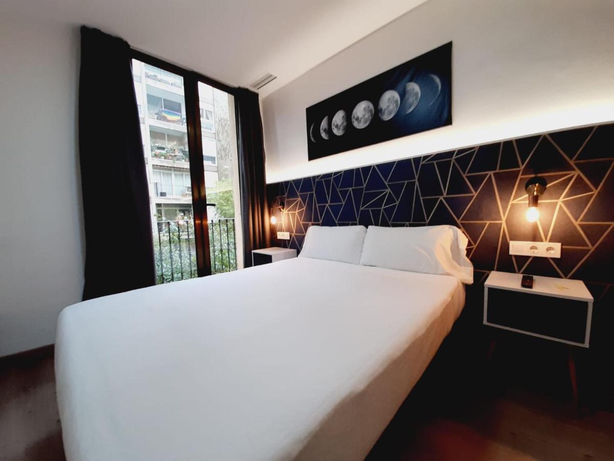 Hostal Laia By Gaiarooms Barcelona Luaran gambar
